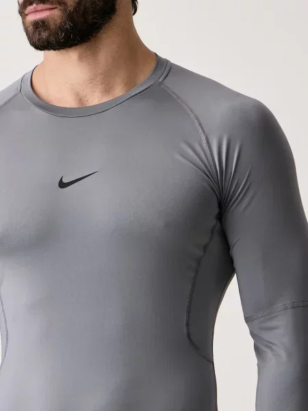 Лонгслив Nike