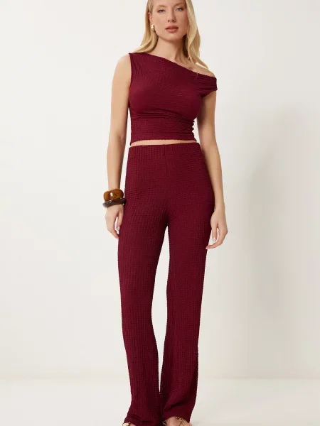 Happiness İstanbul Costum cu pantaloni roşu închis