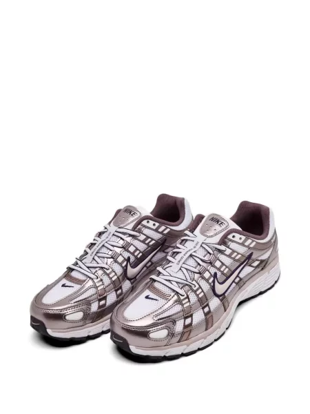 Sneakerși Nike Vomero alb