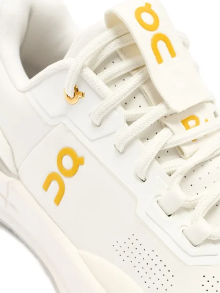 Δερμάτινα sneakers On Running λευκό