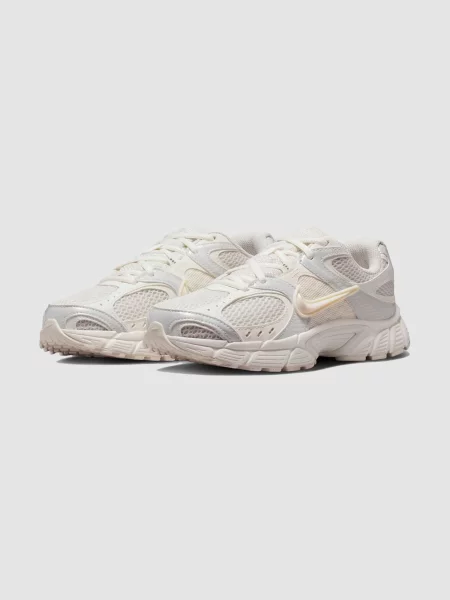 Кожаные повседневные кроссовки Nike