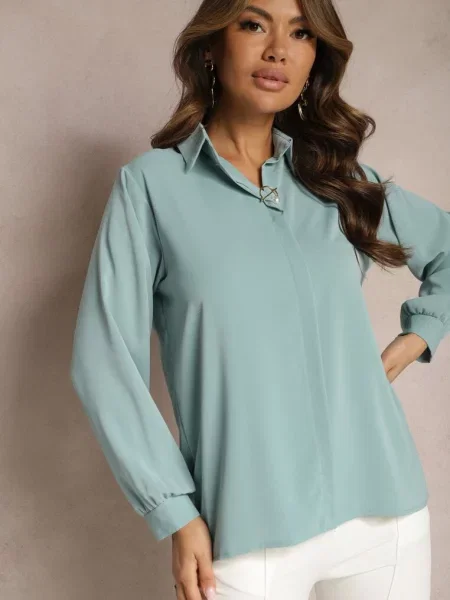 Jasnoniebieska Bluzka z Kołnierzem i Broszką z Perłą Laviona niebieska