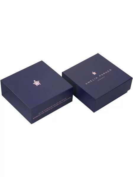 Óra Amelia Parker