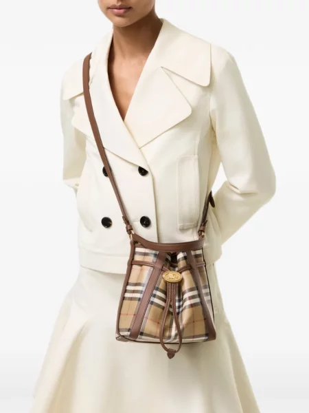 Geantă Burberry în carouri