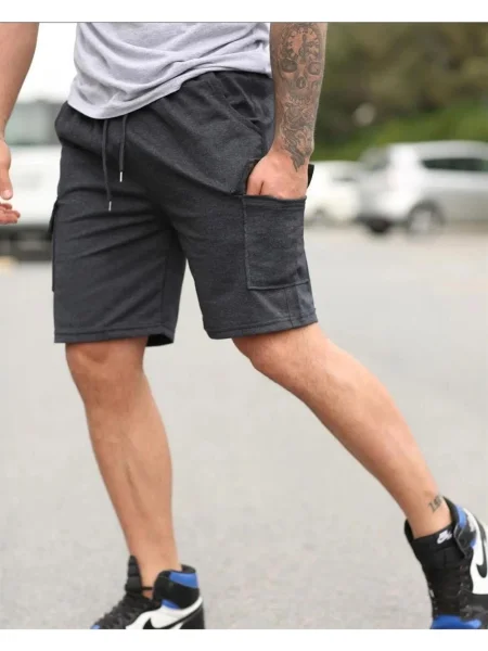 Pantaloni cargo Dewberry scurte gri