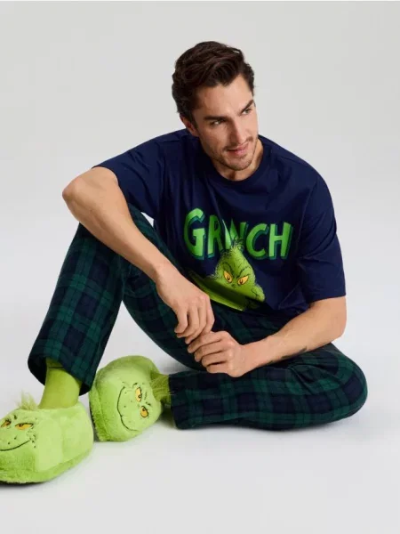 Sinsay Dvoudílné regular fit pyžamo s vánočním potiskem Grinch vícebarevná