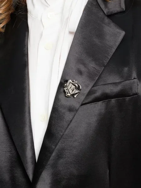 Brosa Ann Demeulemeester cu model floral