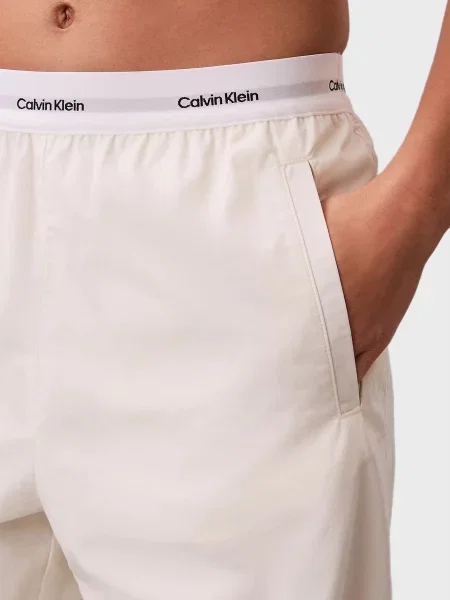 Брюки Calvin Klein Jeans белые