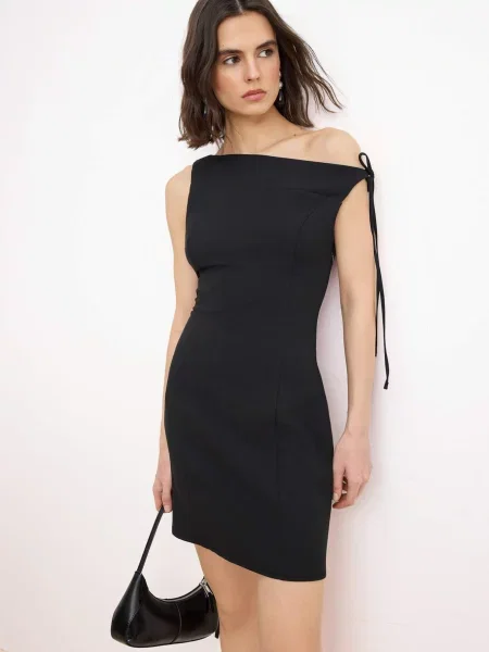Trendyol Rochie negru