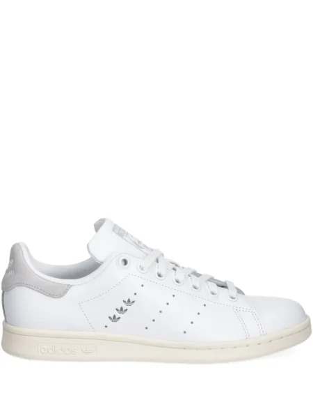 Велурени маратонки Adidas Predator бродирани на райета бяло