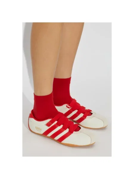 Sneakersy Adidas zamszowe beżowe