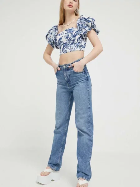 Top Abercrombie & Fitch modra