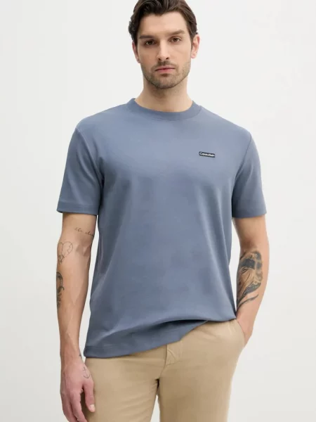 Тениска Calvin Klein Jeans с изчистен дизайн синьо