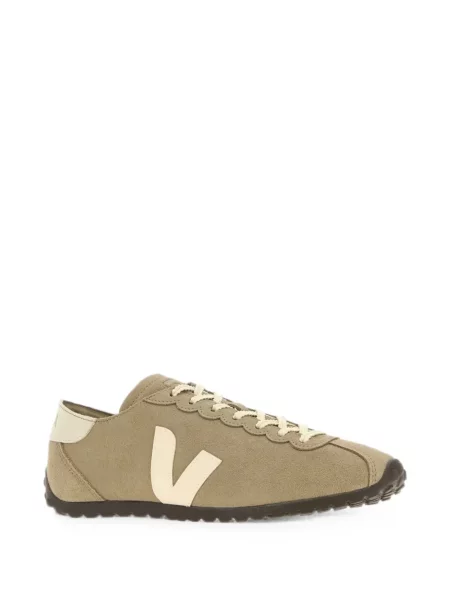 Szarvasbőr sneaker Veja autogrammal