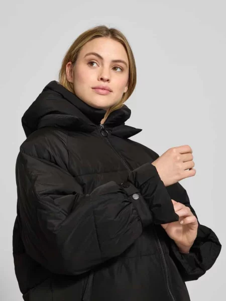 Kurtka puchowa z kapturem Withblack czarna