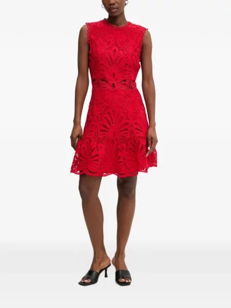 Rochie mini Morgan cu volane din dantelă roșu