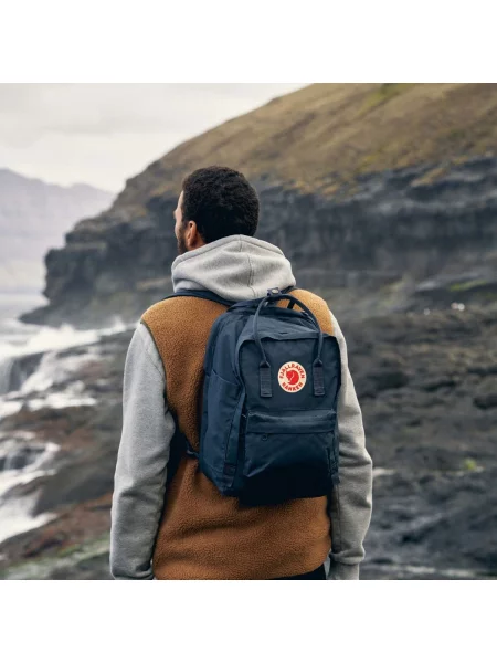 Fjällräven Kanken Laptop 15 batoh navy blue modrý