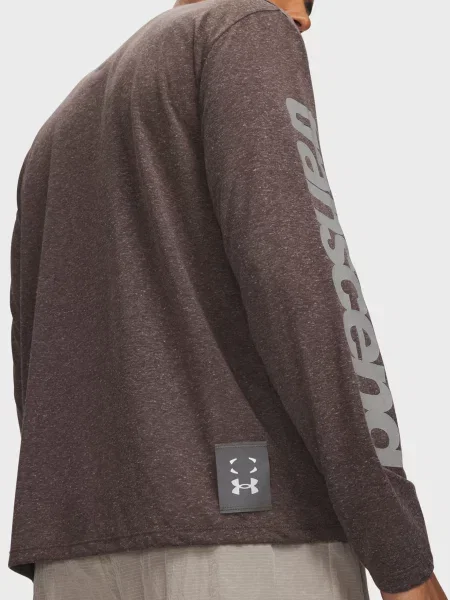 Лонгслів Under Armour для бігу коричневий
