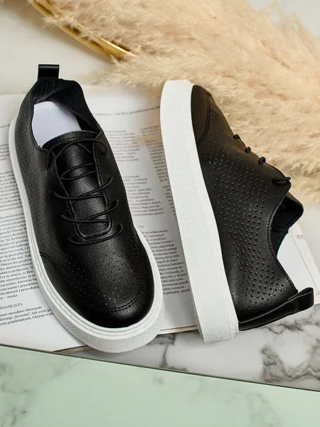 Sneakerși Resti ajurate negru