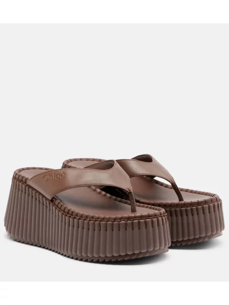 Chiloți tanga Chloé din piele cu platformă maro