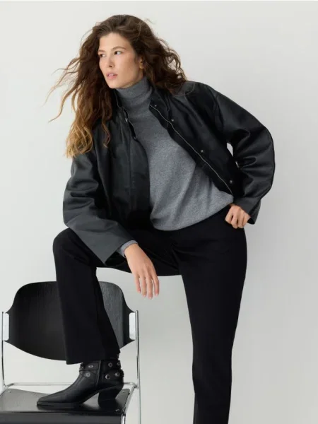 Reserved Jachetă din piele de oaie negru