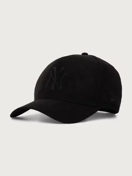 New Era čiapka so šiltom FAUX SUEDE E-FRAME čierna