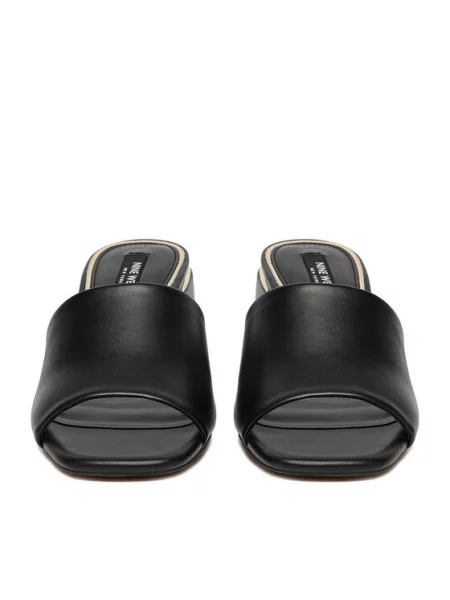 Nine West Šlepetės juoda