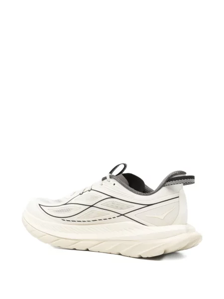 Sneakerși Hoka cu autograf
