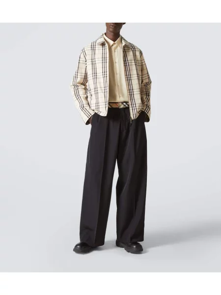 Geacă Burberry în carouri
