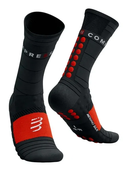 Nogavice Compressport Pro Racing Socks Winter Run črna