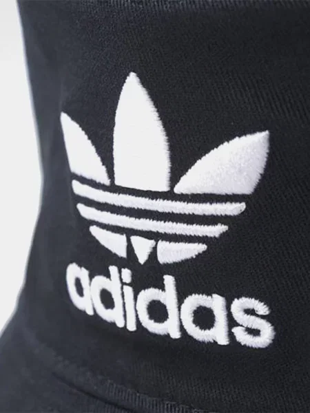 Шляпа Adidas черная