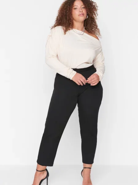 Pantaloni Trendyol negru