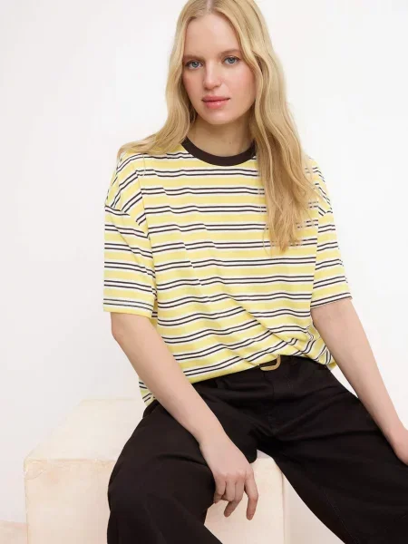 Trendyol Tricou maro închis / galben alb