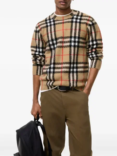 Pulover Burberry din cașmir în carouri