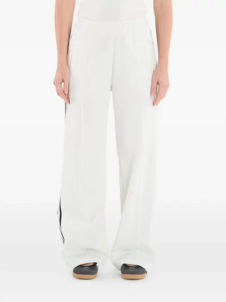 Dlouhé běžecké boty Adidas Terrex s krátkými rukávy s výstřihem do v černé