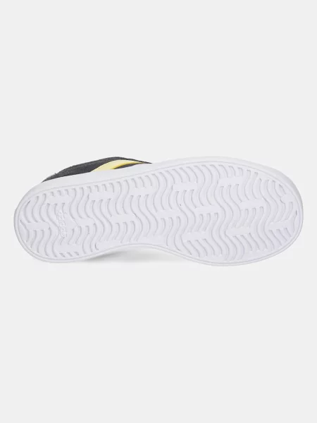 Детские кроссовки Adidas