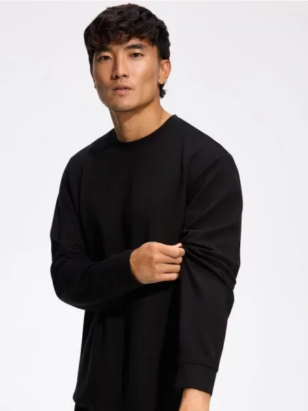 Reserved Tricou regular fit cu mânecă lungă negru