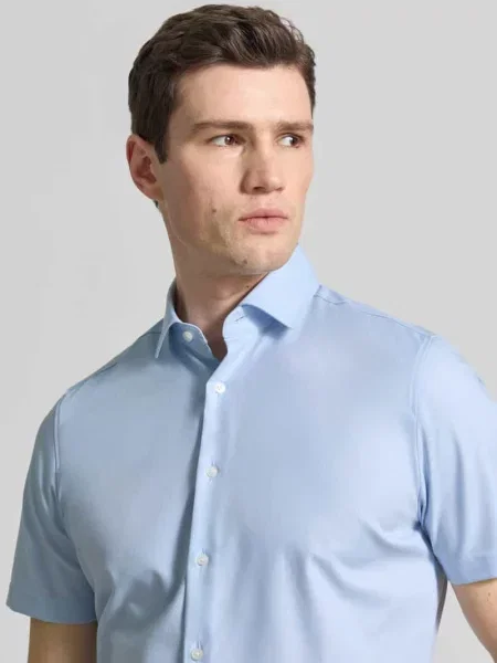 Koszula biznesowa w krótkim rękawie krój slim fit model Modern' Olymp Level 5 błękitna