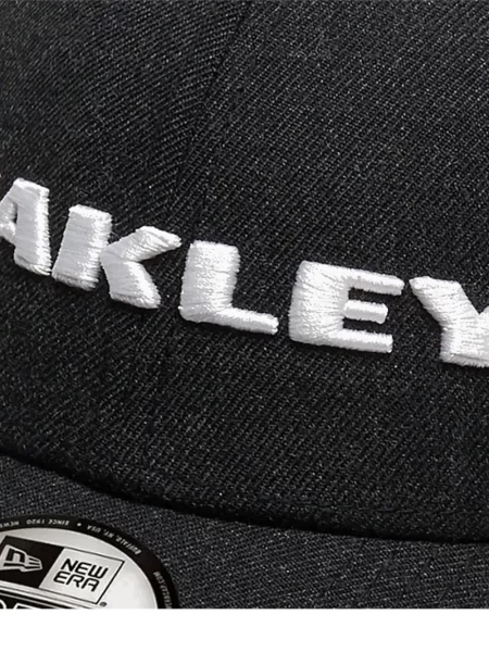 Șapcă Oakley negru