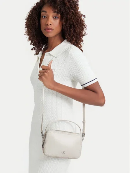 Calvin Klein Дамска чанта Ck Hardware Camera Bag Светлобежов бяло