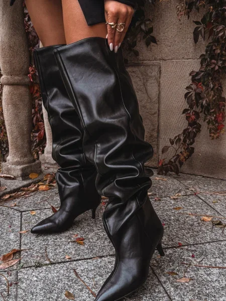 Боти Boto черно