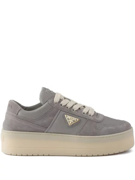 Sneakerși Prada din piele de căprioară cu platformă gri