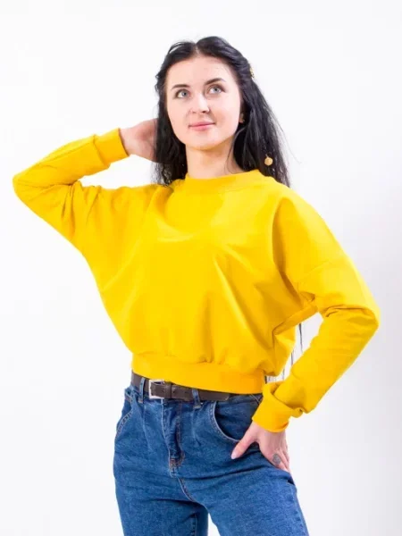 Свитшот носи своє желтый