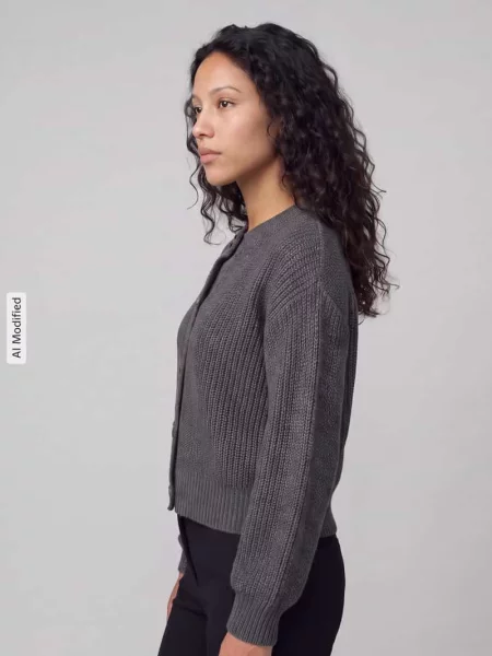 Kurtka z dzianiny o kroju relaxed fit z jednorzędową listwą guzikową model ‘LEA’ Vero Moda