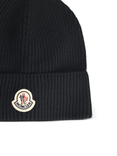 Căciulă Moncler negru