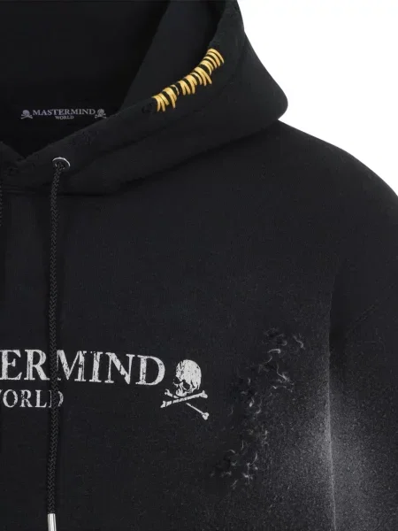 Суичър с качулка Mastermind World с протрити краища черно