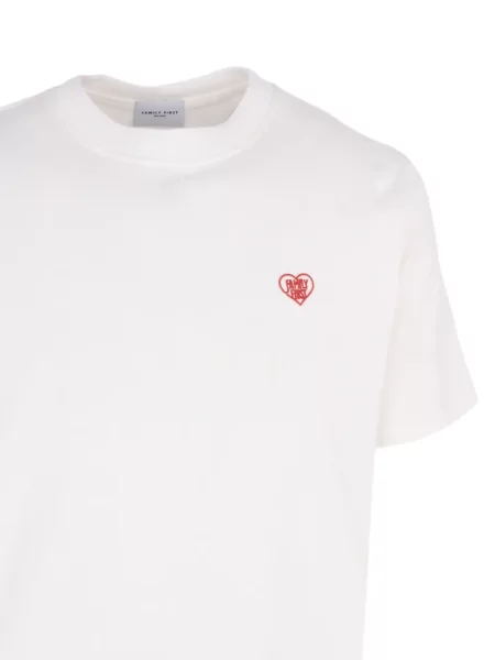 Tričko Family First se srdcovým vzorem s autogramem bílé