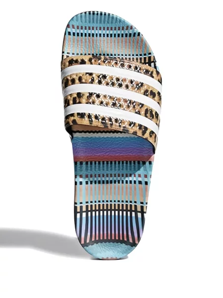 Top Adidas alergare cu decolteu în V alb