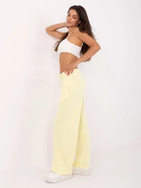 Pantaloni Relevance alb