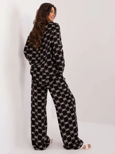 Sportski komplet Fashionhunters s printom crna